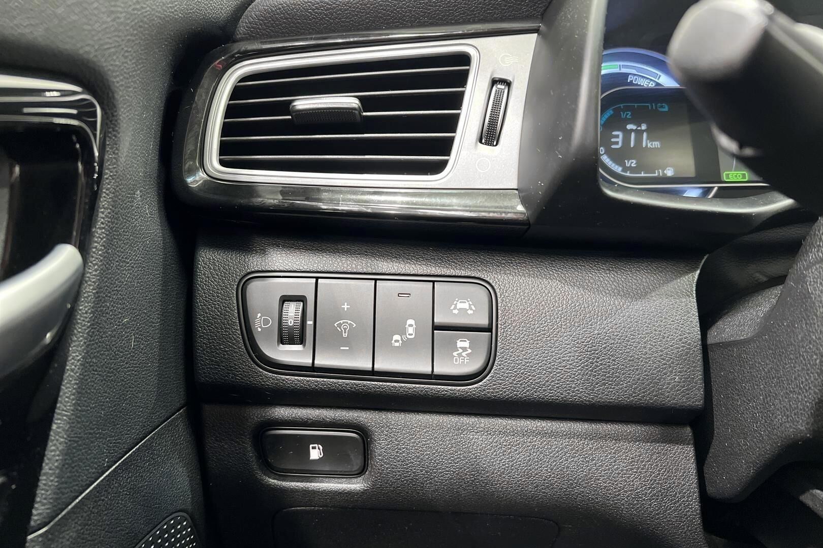 Kia Niro iso kuva 23