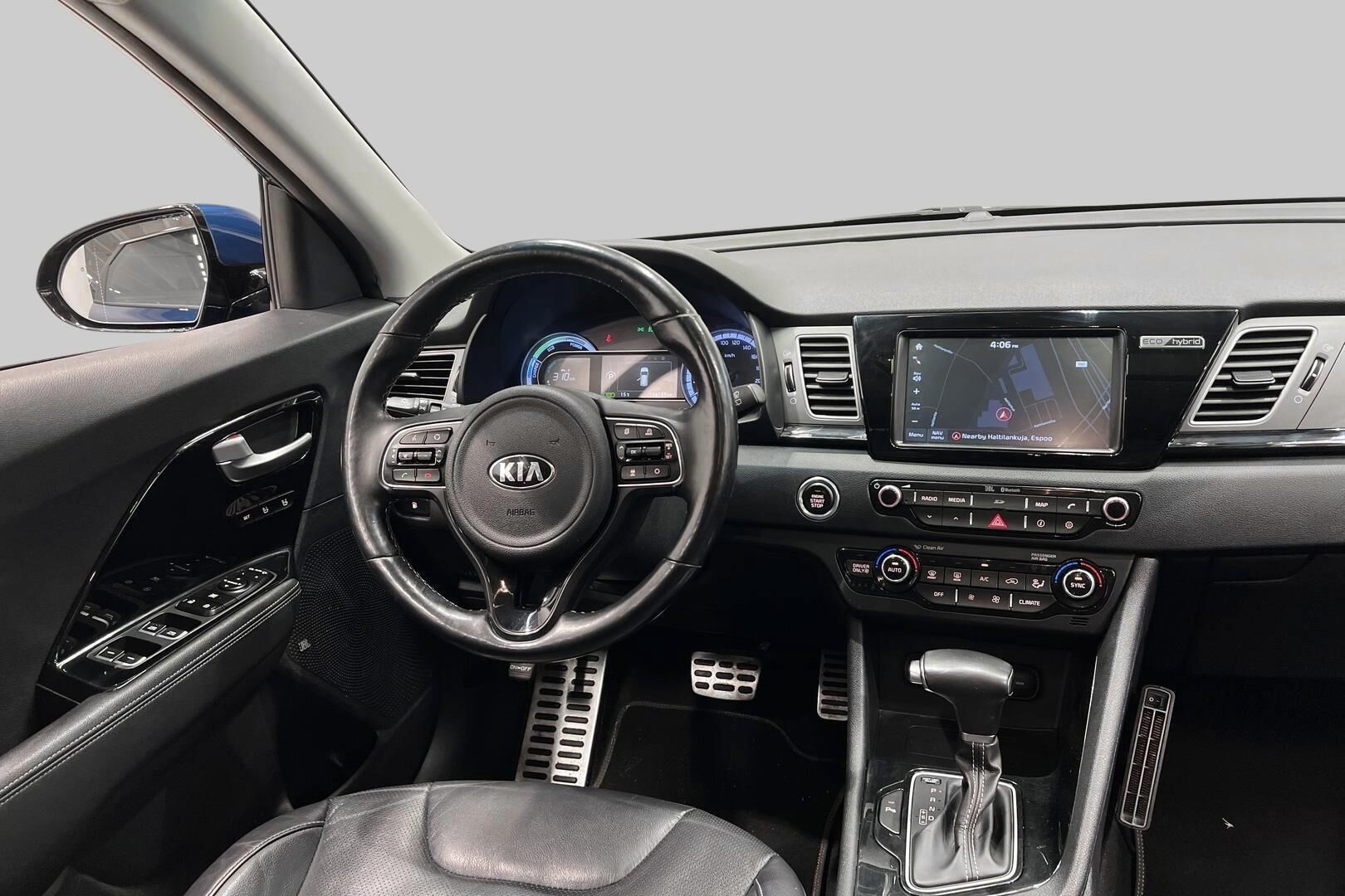 Kia Niro iso kuva 28