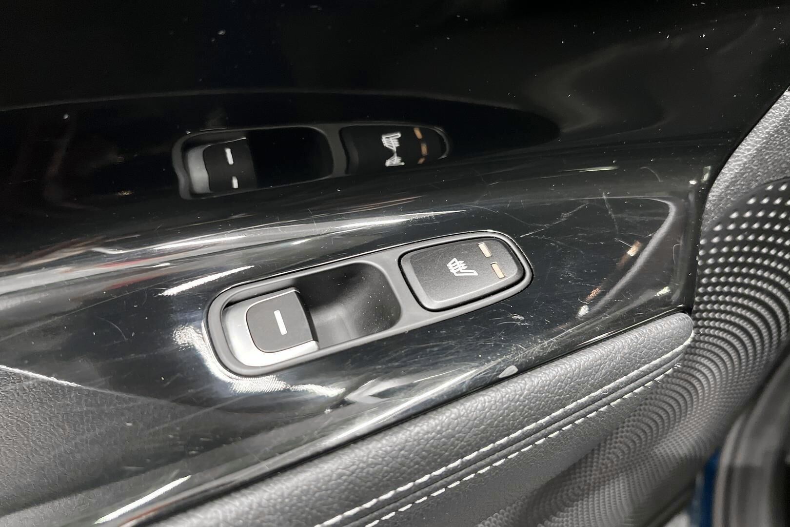 Kia Niro iso kuva 31
