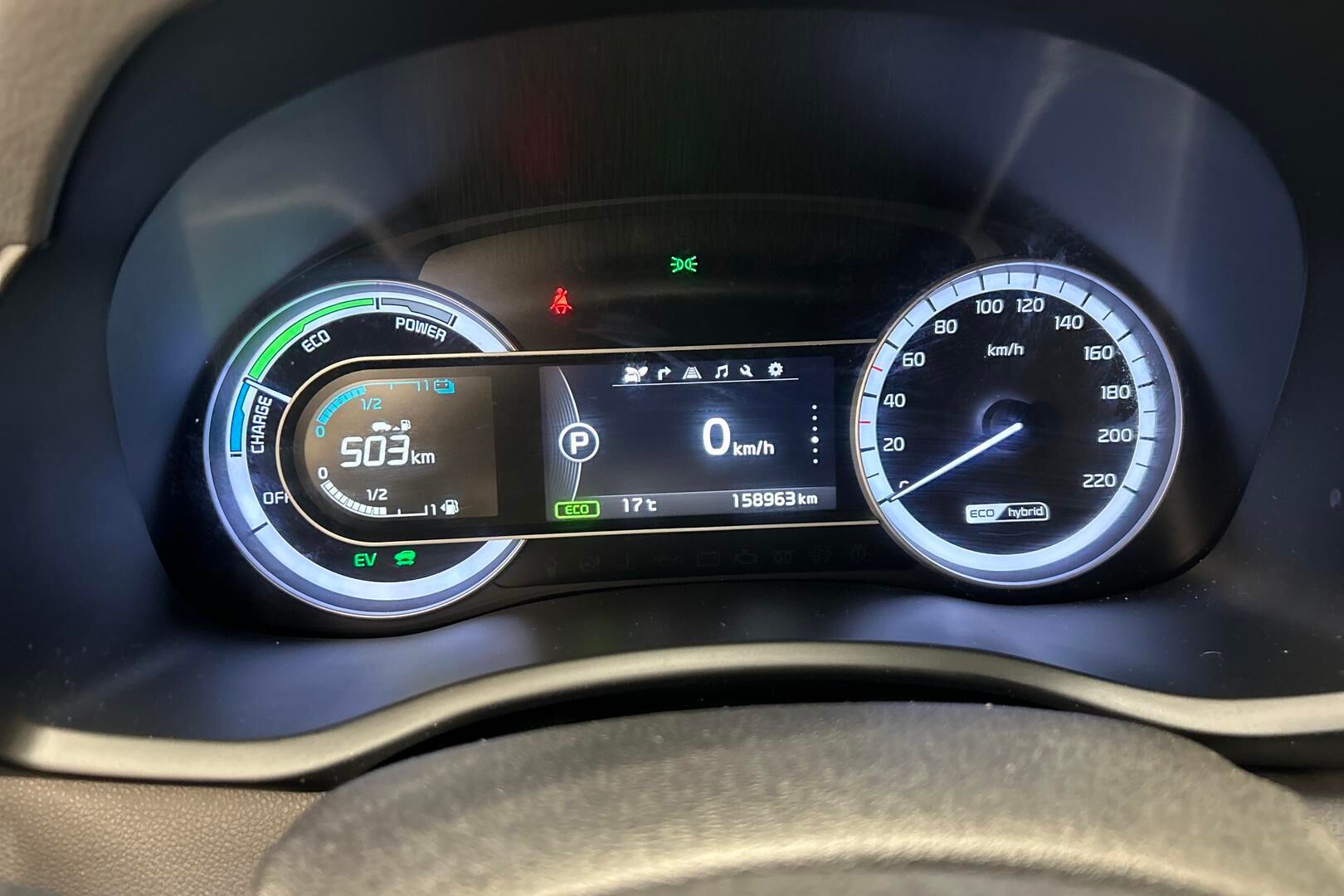 Kia Niro iso kuva 14