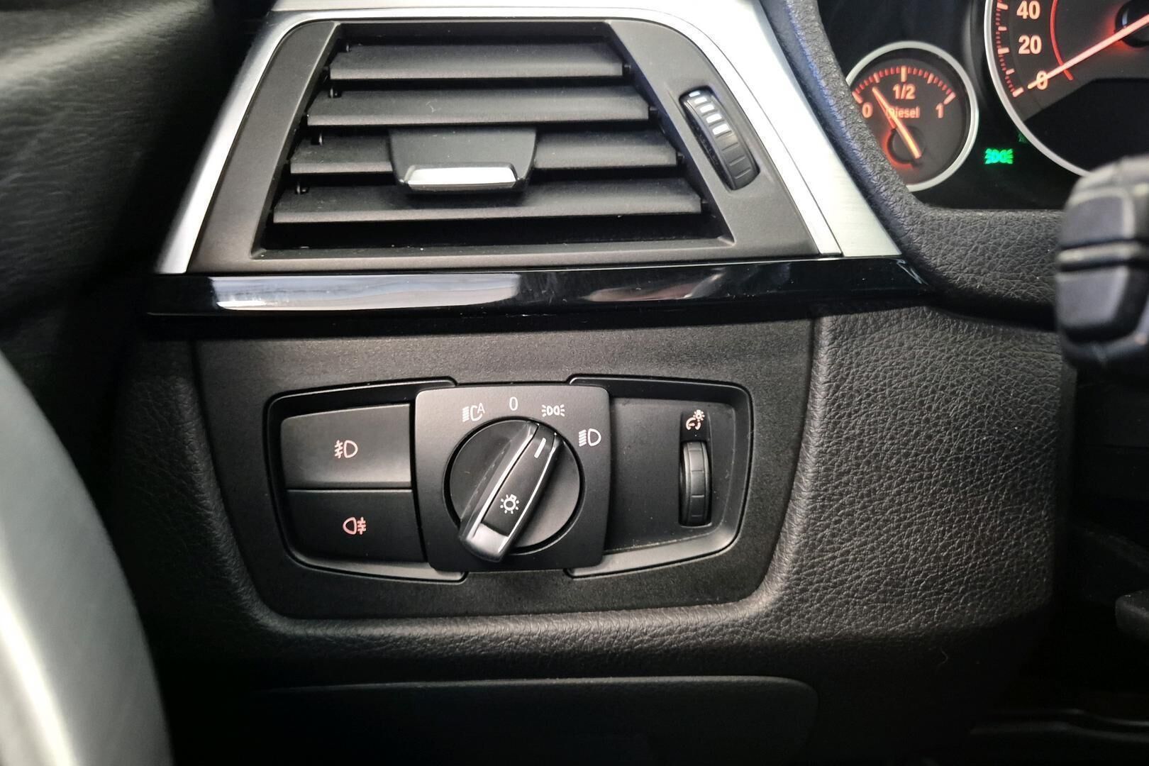 BMW 3-sarja iso kuva 21