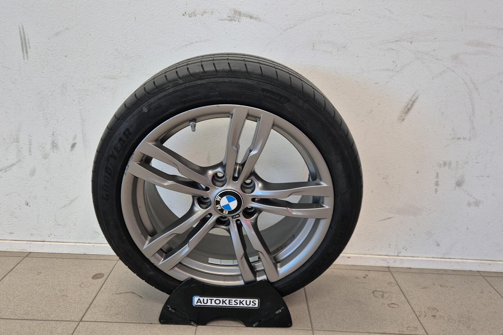 BMW 3-sarja iso kuva 23