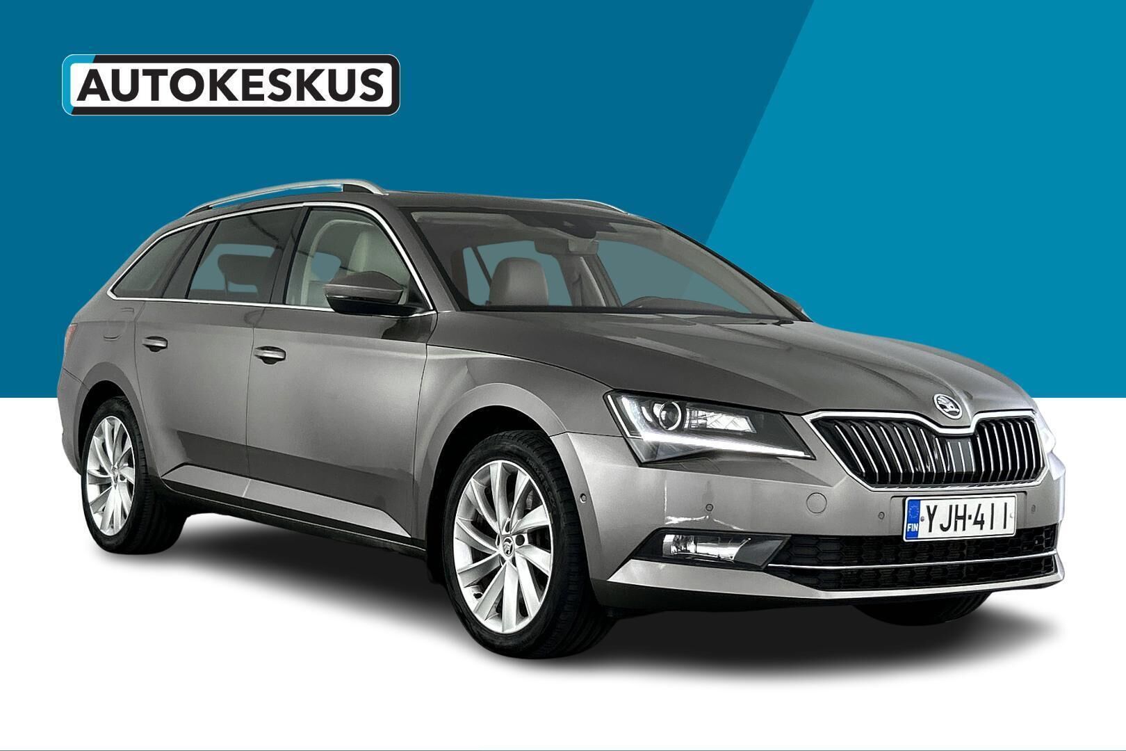 Skoda Superb iso kuva 2