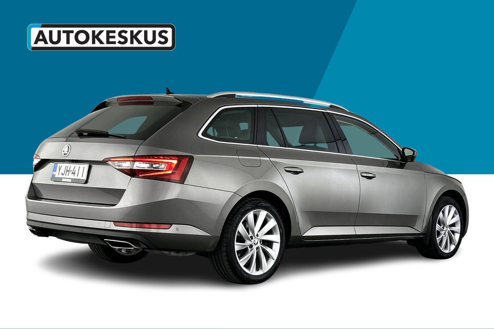Skoda Superb iso kuva 4