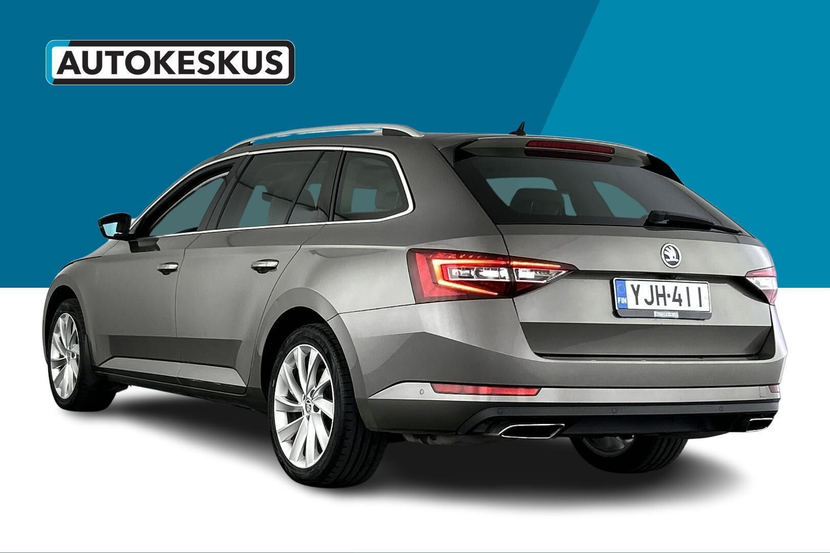 Skoda Superb iso kuva 6