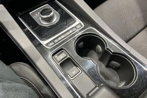 Jaguar F-PACE esikatselu 23