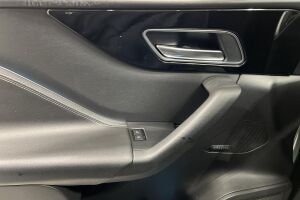 Jaguar F-PACE esikatselu 30