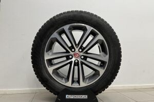 Jaguar F-PACE esikatselu 35