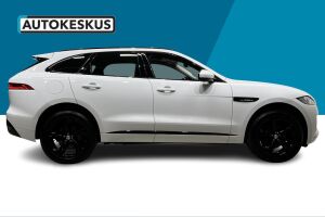 Jaguar F-PACE esikatselu 4