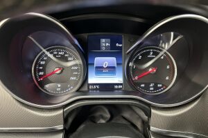 Mercedes-Benz V esikatselu 12
