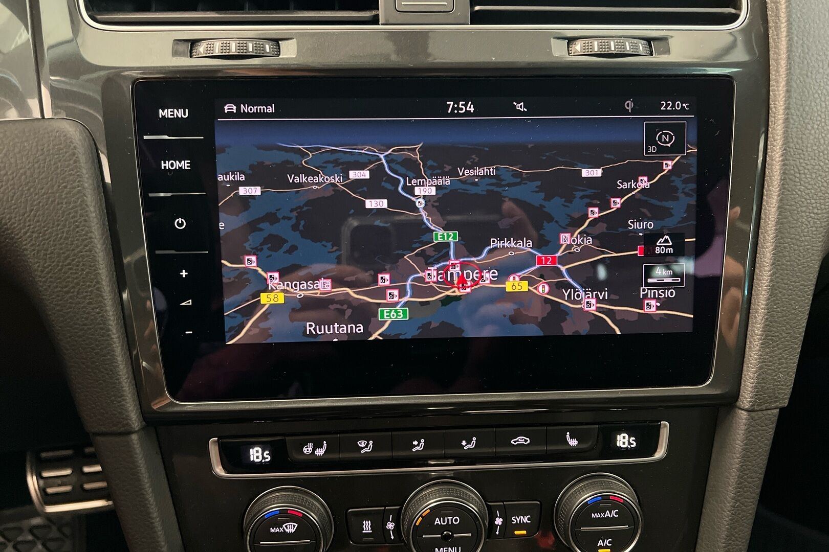 Volkswagen Golf iso kuva 13