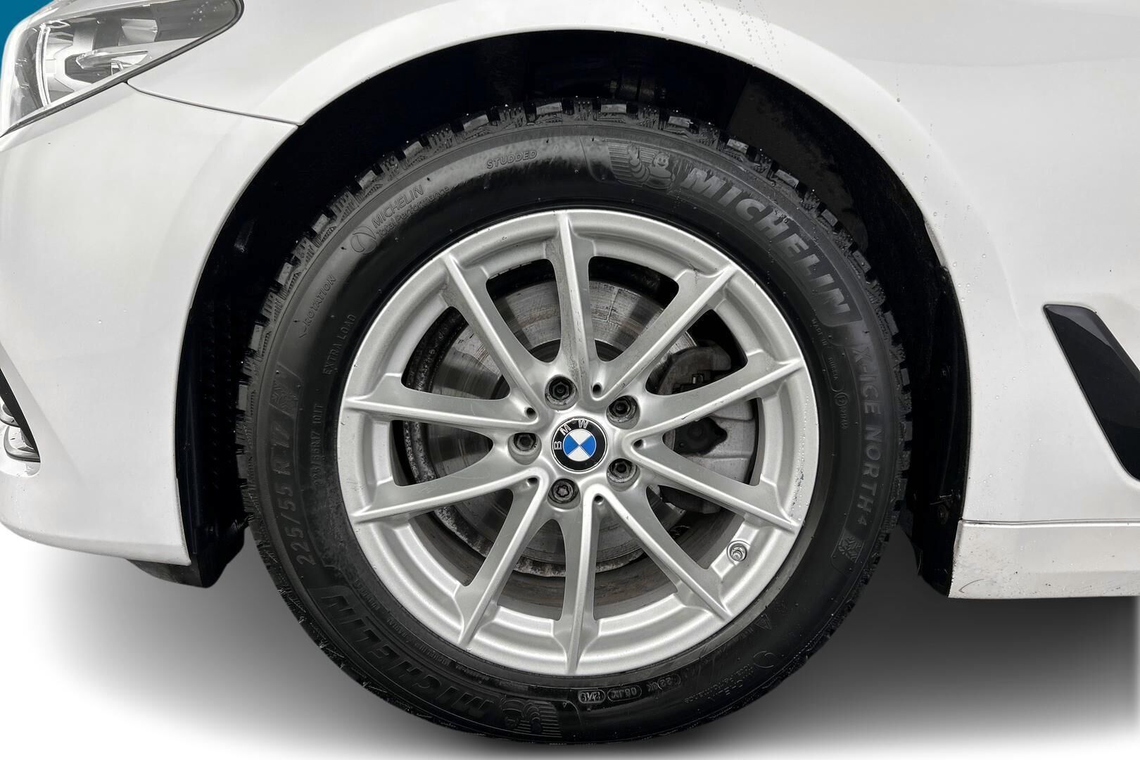 BMW 5-SARJA iso kuva 28