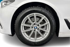 BMW 5-SARJA esikatselu 28