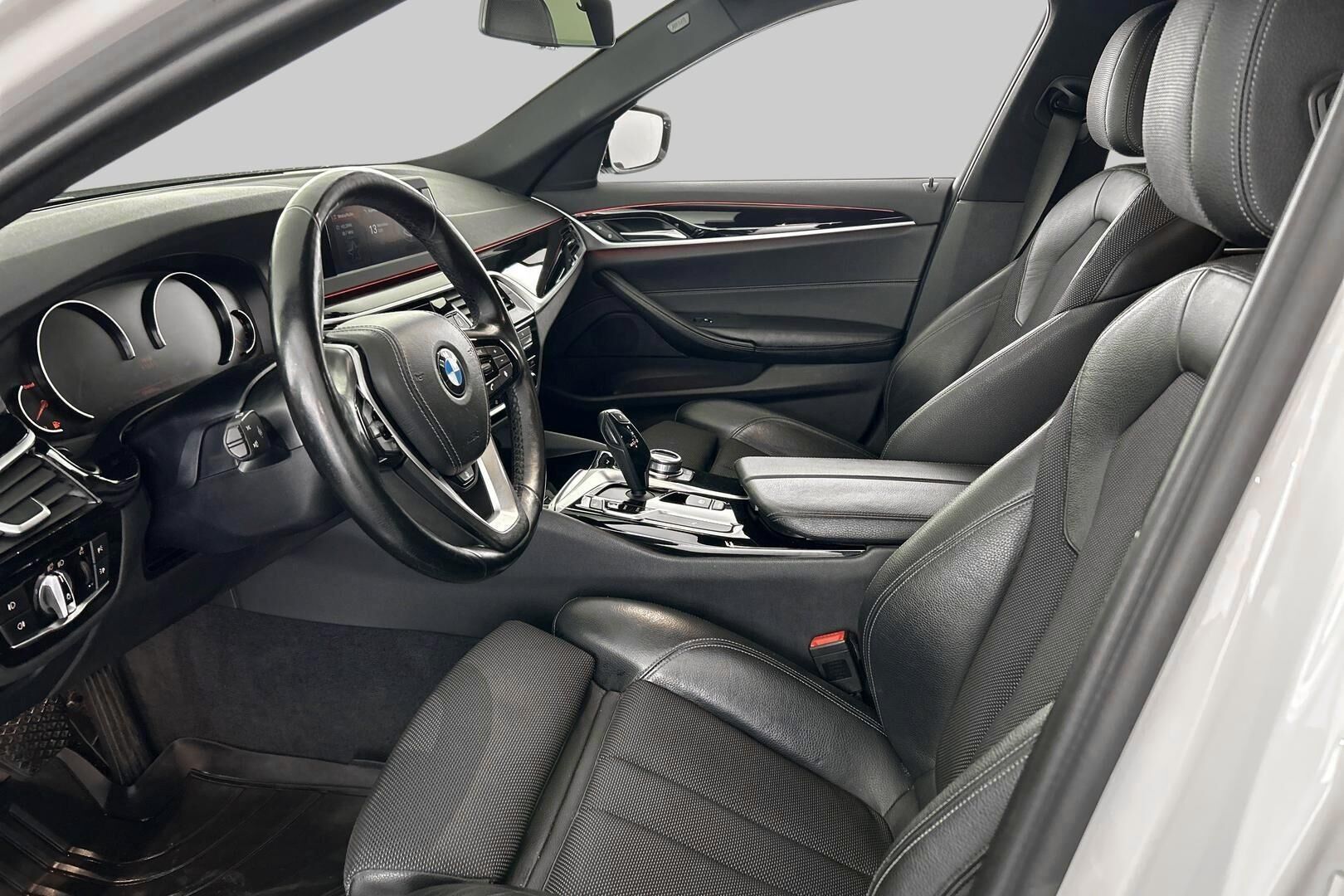 BMW 5-SARJA iso kuva 9