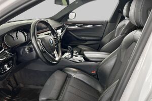 BMW 5-SARJA esikatselu 9