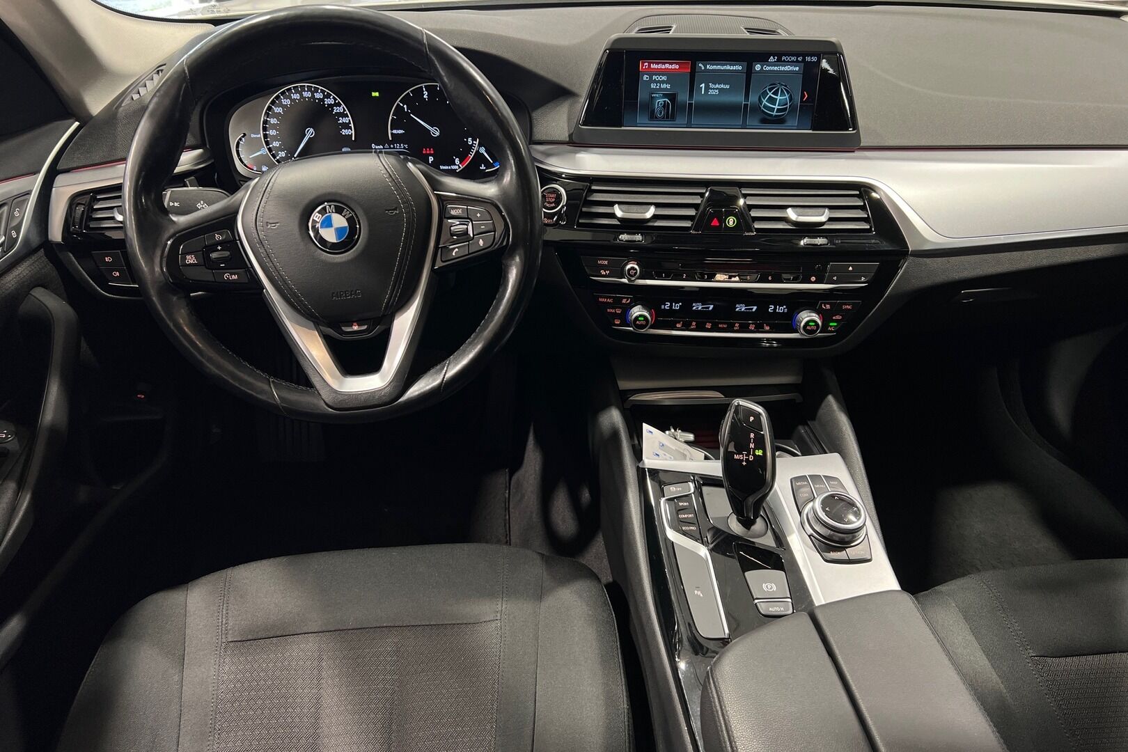 BMW 5-sarja iso kuva 8