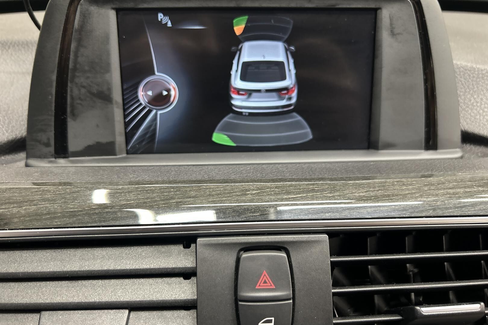 BMW 3-sarja iso kuva 18