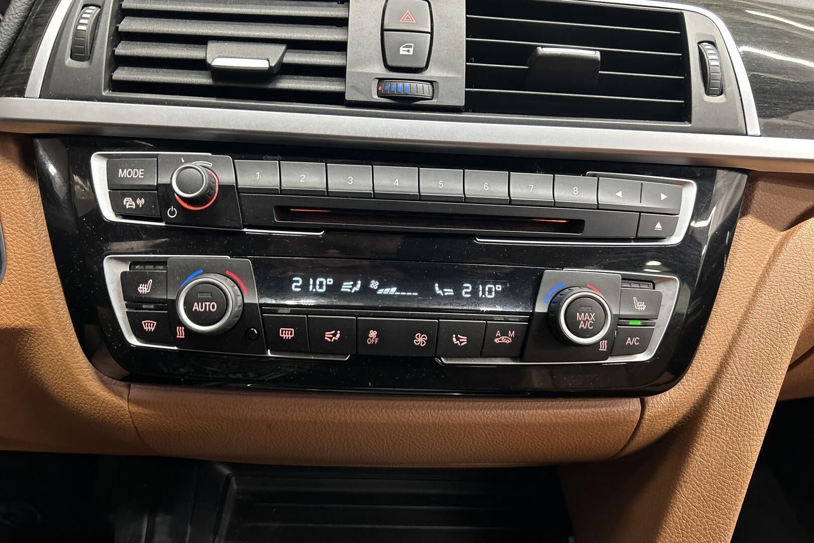 BMW 3-sarja iso kuva 19