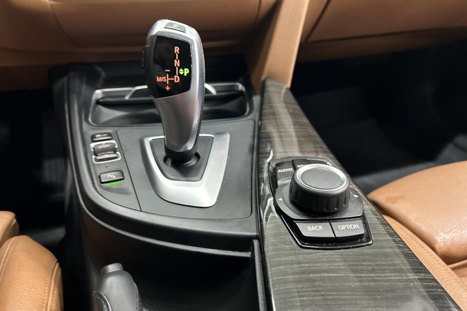 BMW 3-sarja iso kuva 20