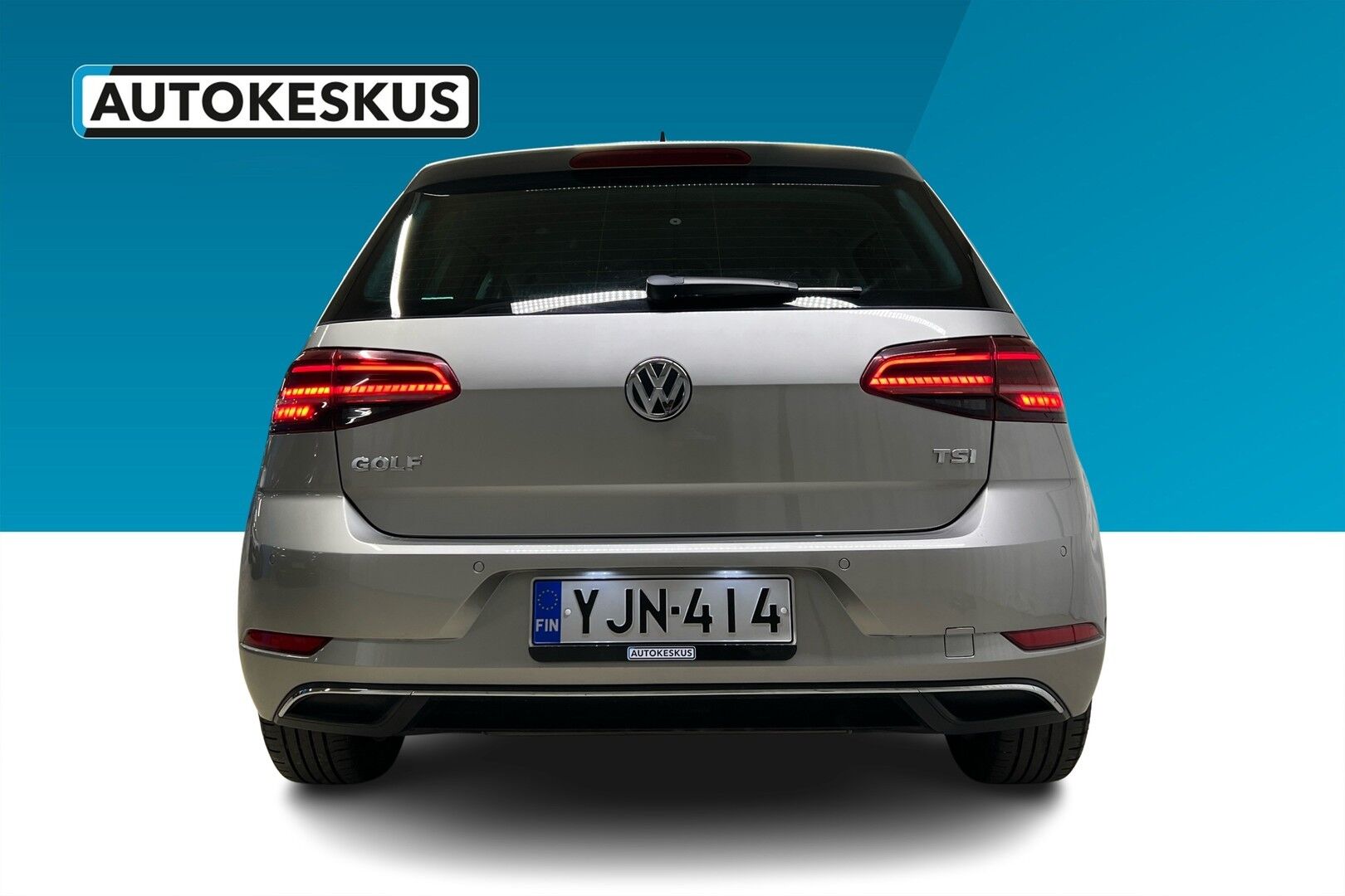 Volkswagen Golf iso kuva 2