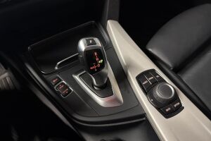 BMW 3-SARJA esikatselu 28