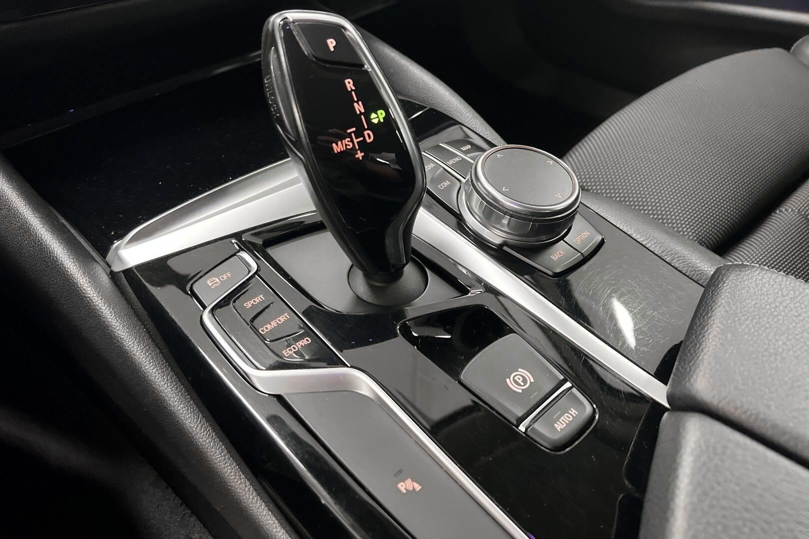 BMW 5-sarja iso kuva 17
