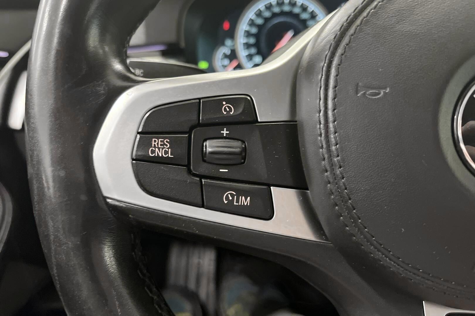 BMW 5-sarja iso kuva 19