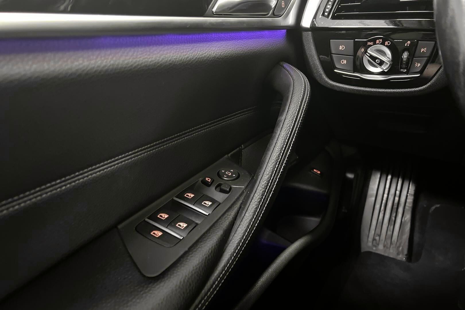 BMW 5-sarja iso kuva 21