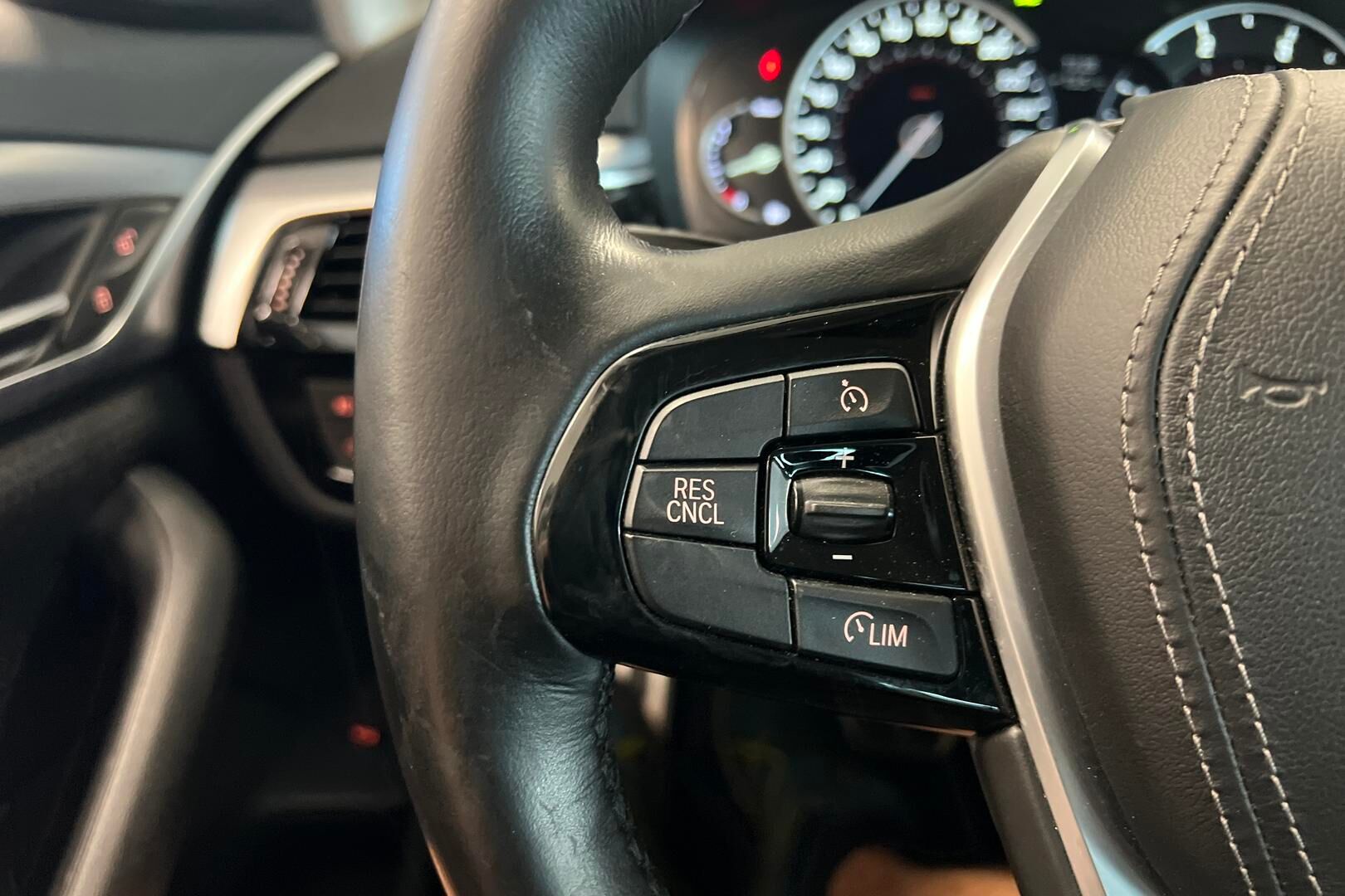 BMW 5-sarja iso kuva 19