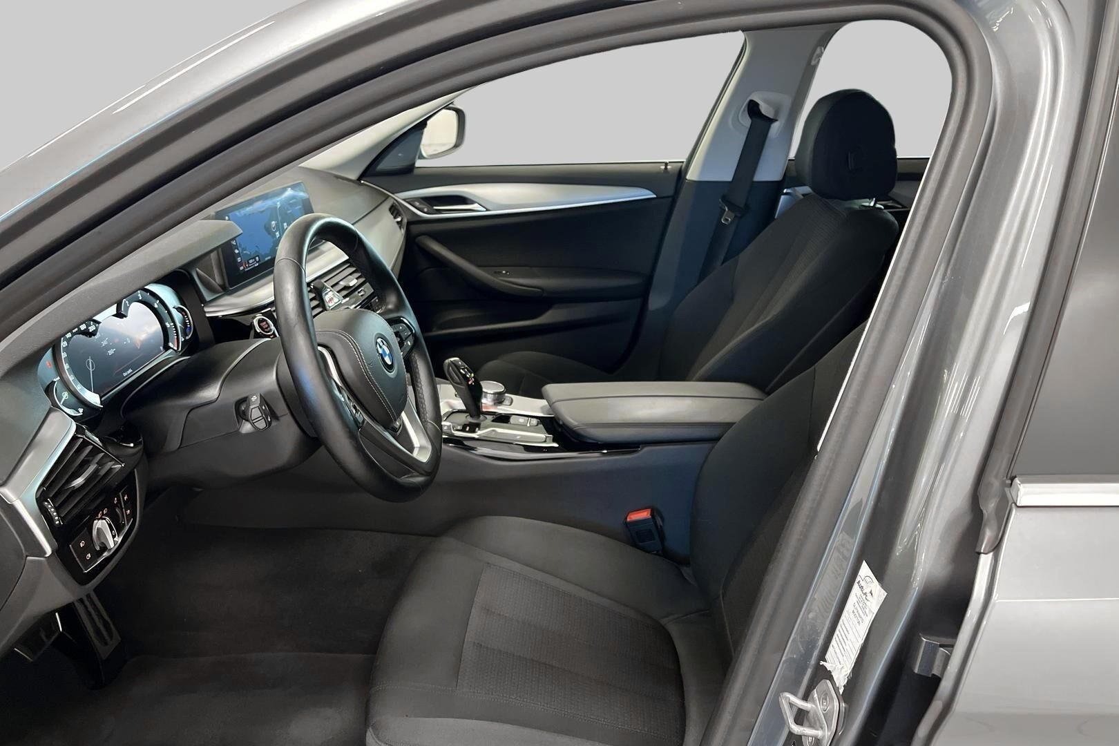 BMW 5-sarja iso kuva 9