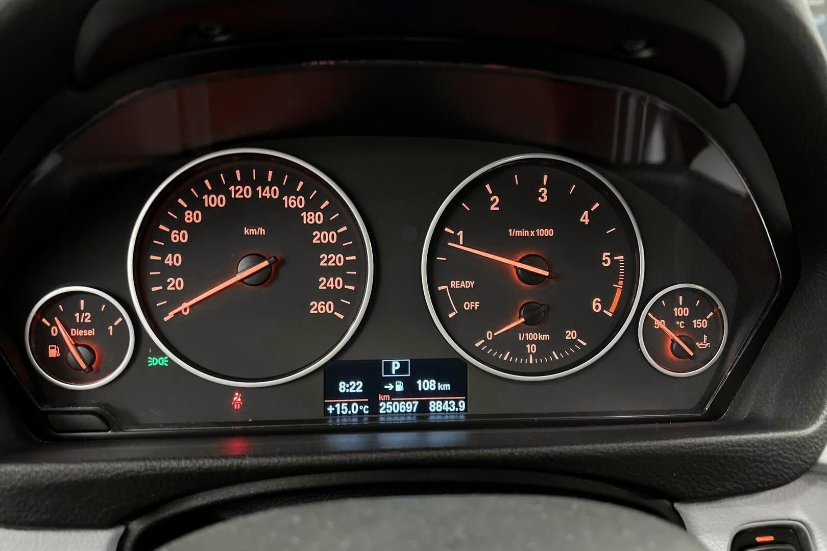 BMW 3-sarja iso kuva 13