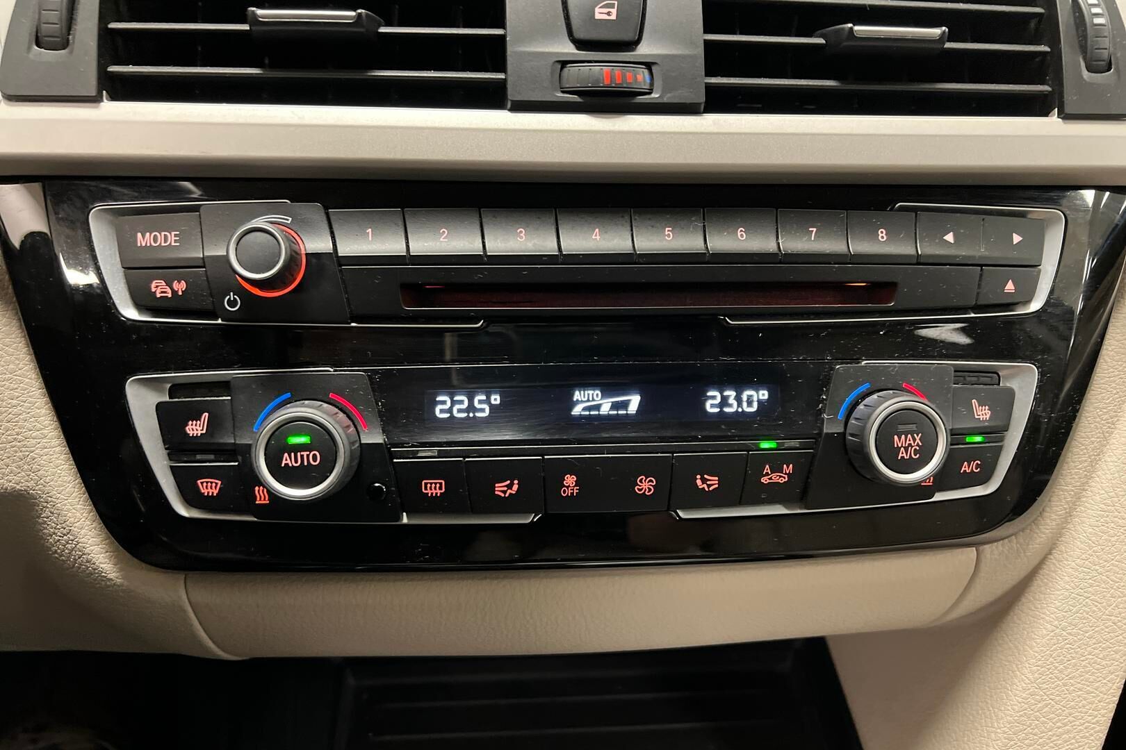 BMW 3-sarja iso kuva 16