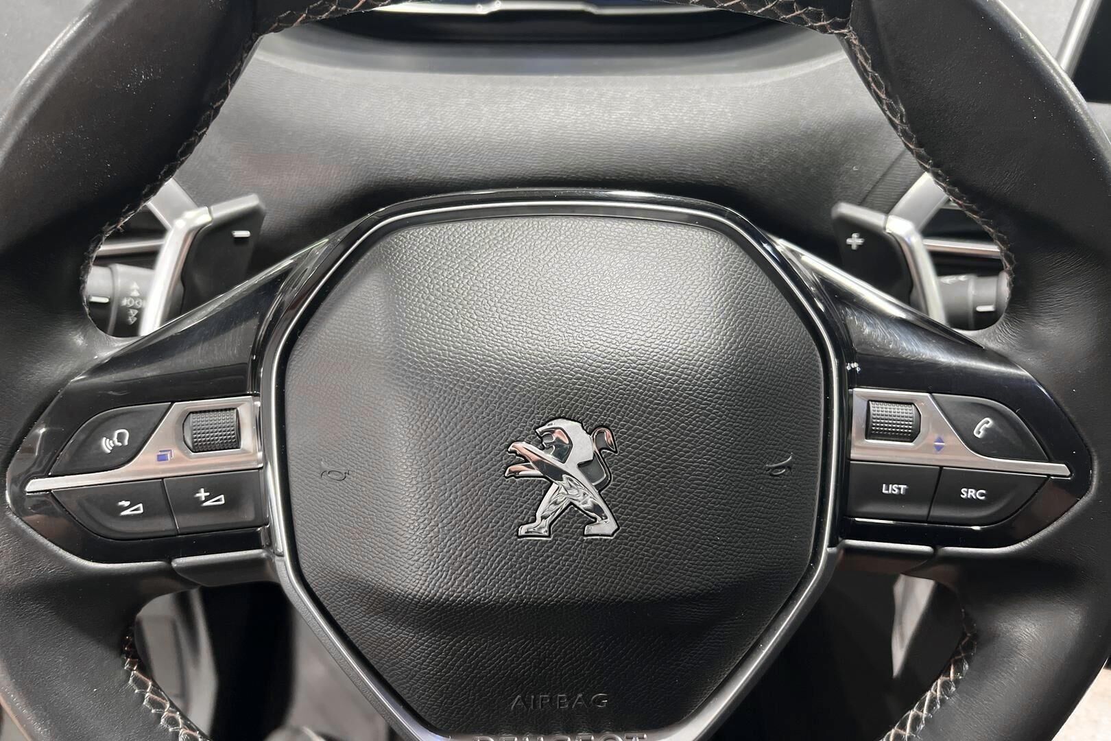 Peugeot 3008 iso kuva 14