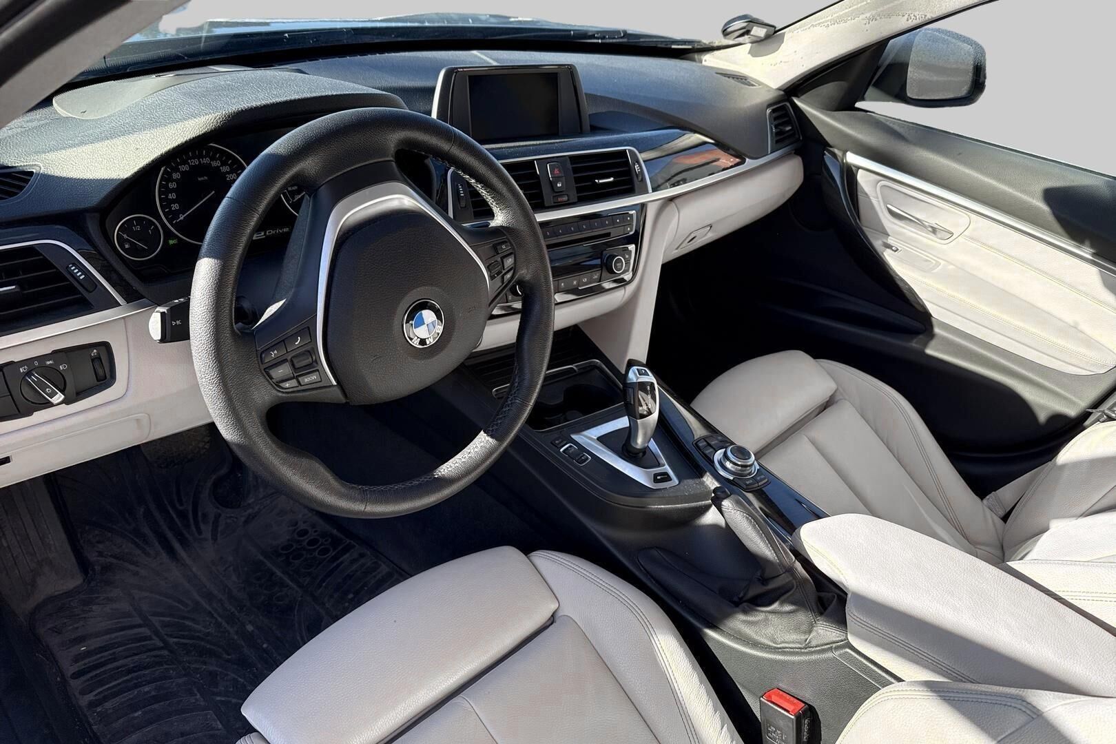 BMW 3-sarja iso kuva 2