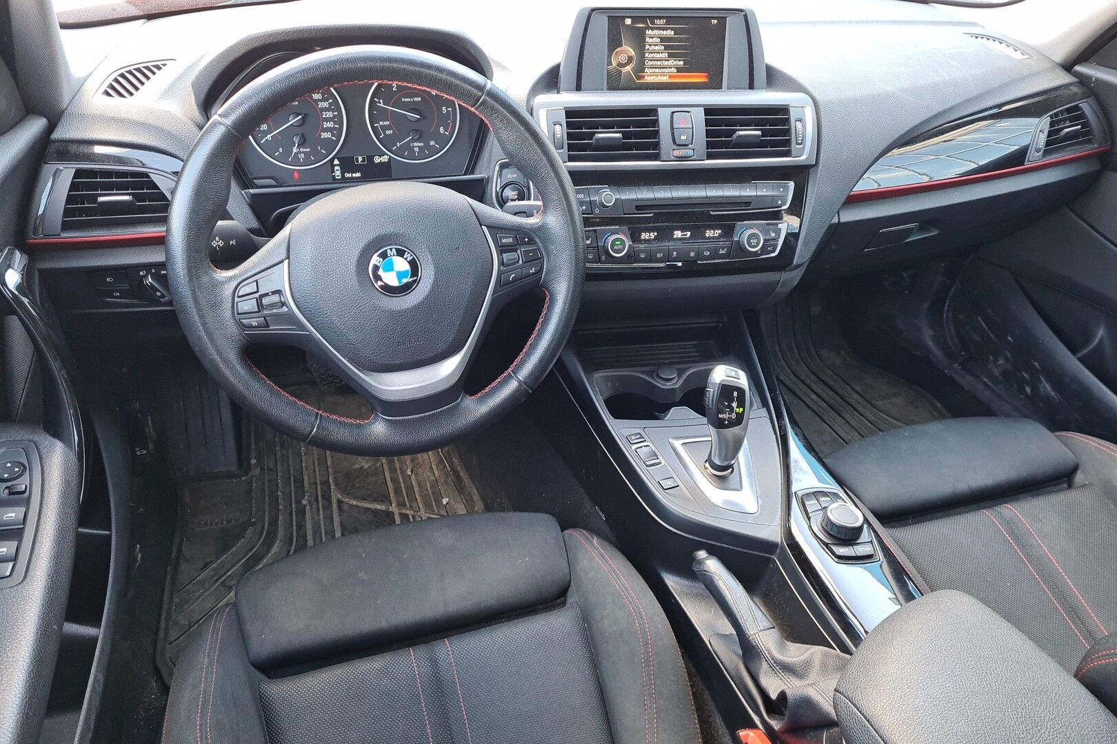 BMW 1-SARJA iso kuva 1