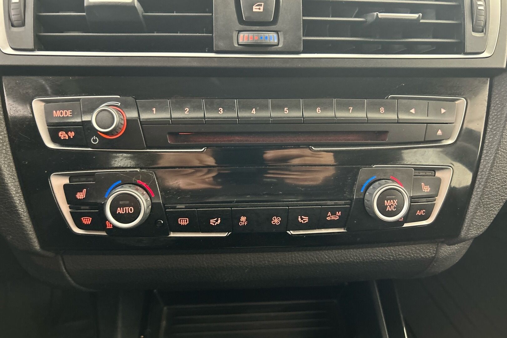 BMW 1-SARJA iso kuva 18