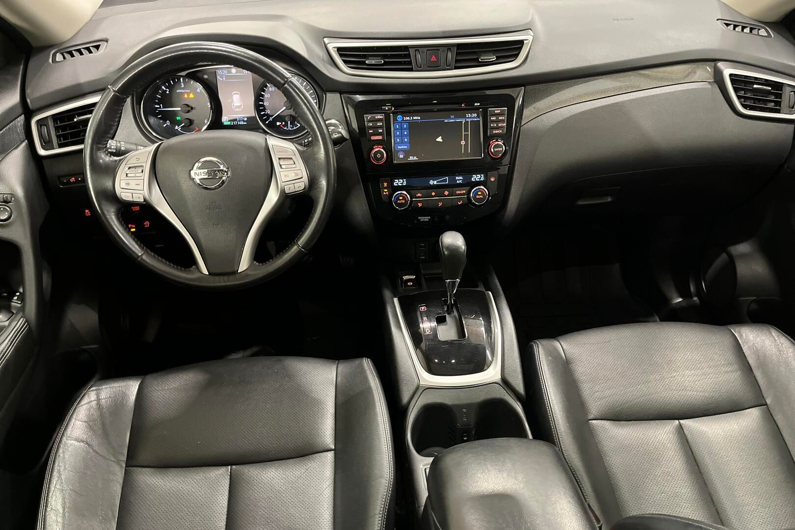 Nissan X-Trail iso kuva 11