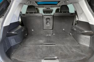 Nissan X-Trail esikatselu 12