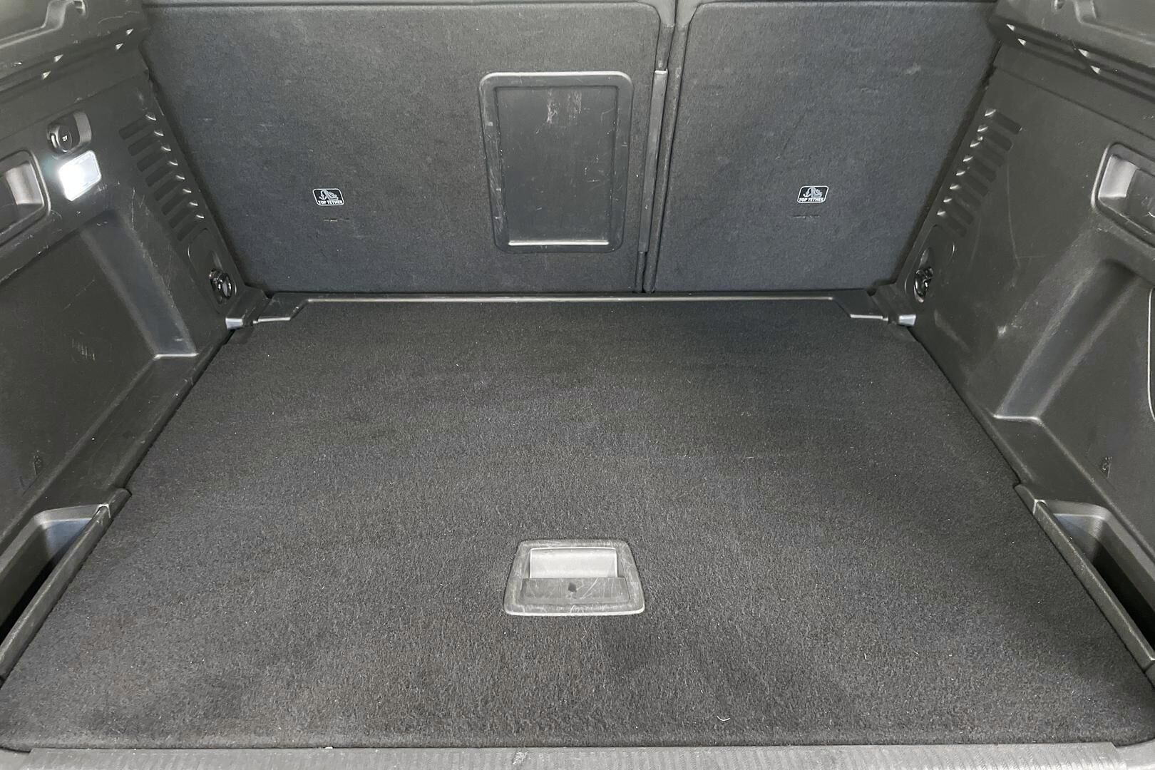 Peugeot 3008 iso kuva 12