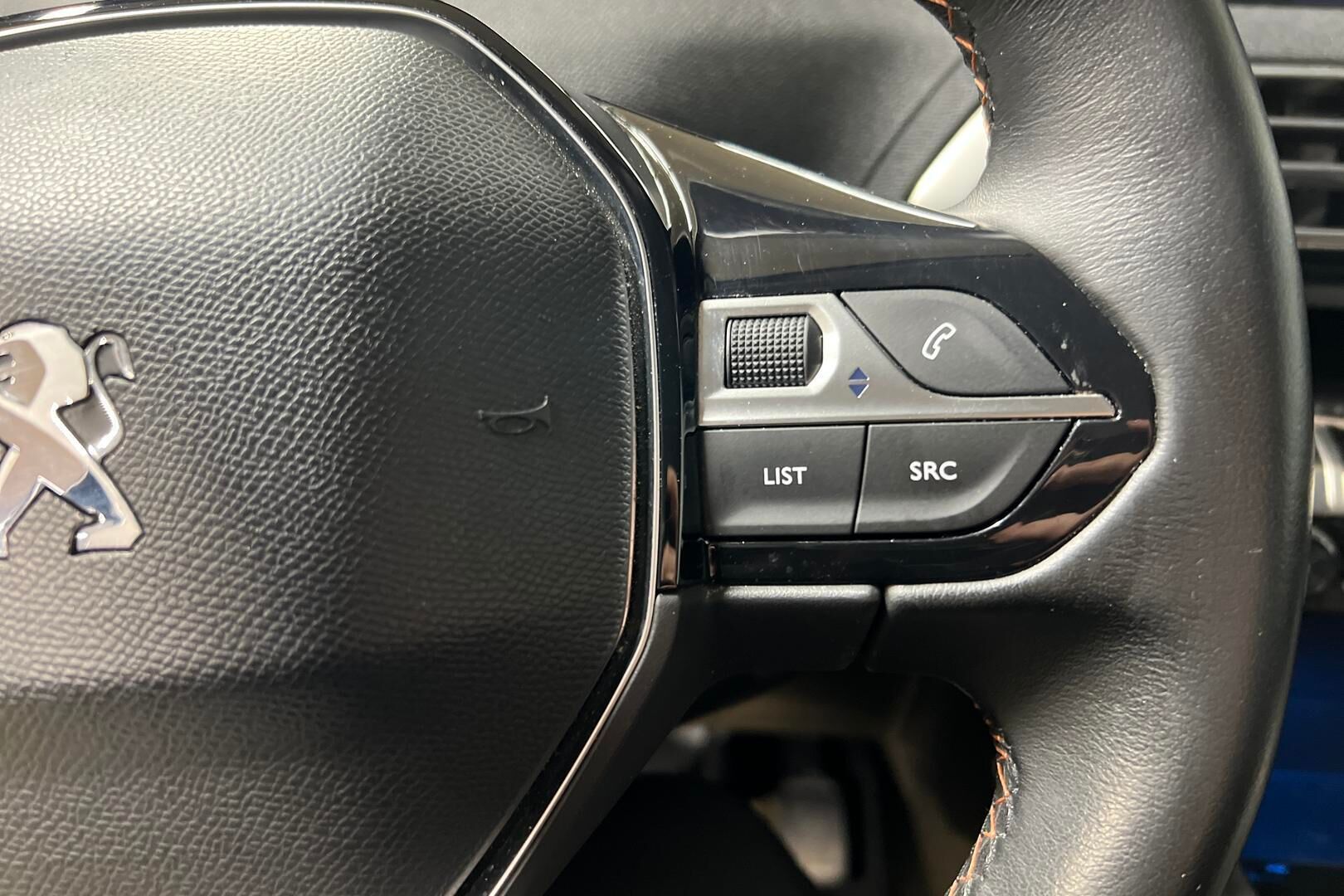 Peugeot 3008 iso kuva 18