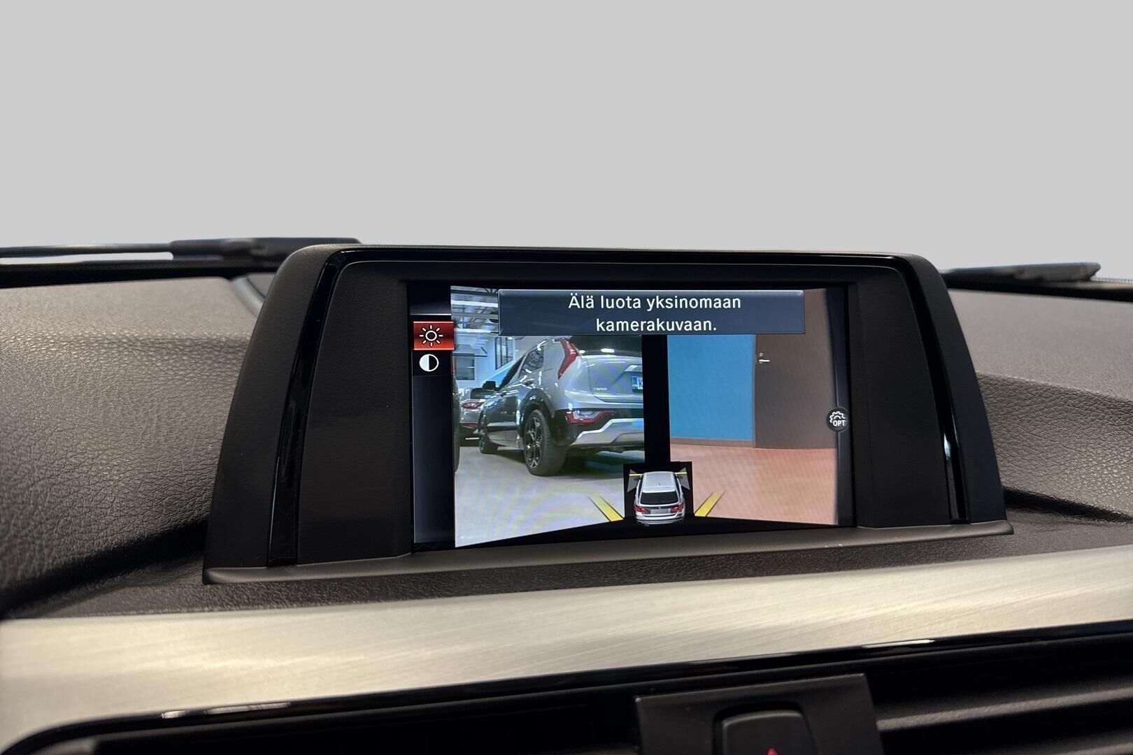 BMW 3-sarja iso kuva 21