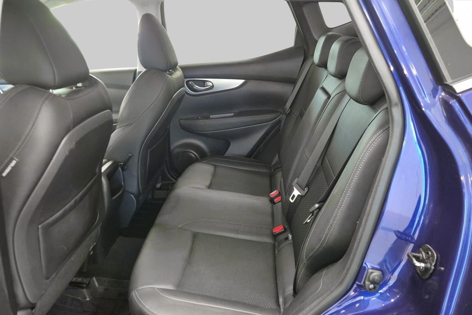 Nissan Qashqai iso kuva 10