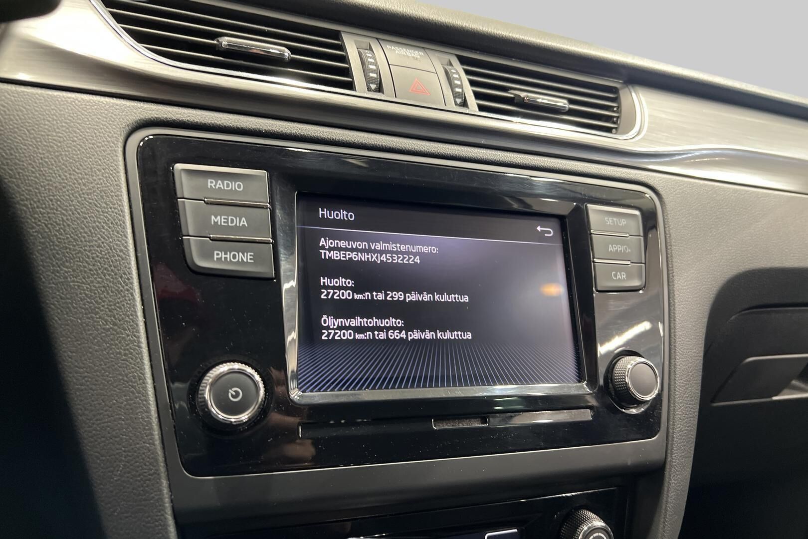 Skoda Rapid iso kuva 15