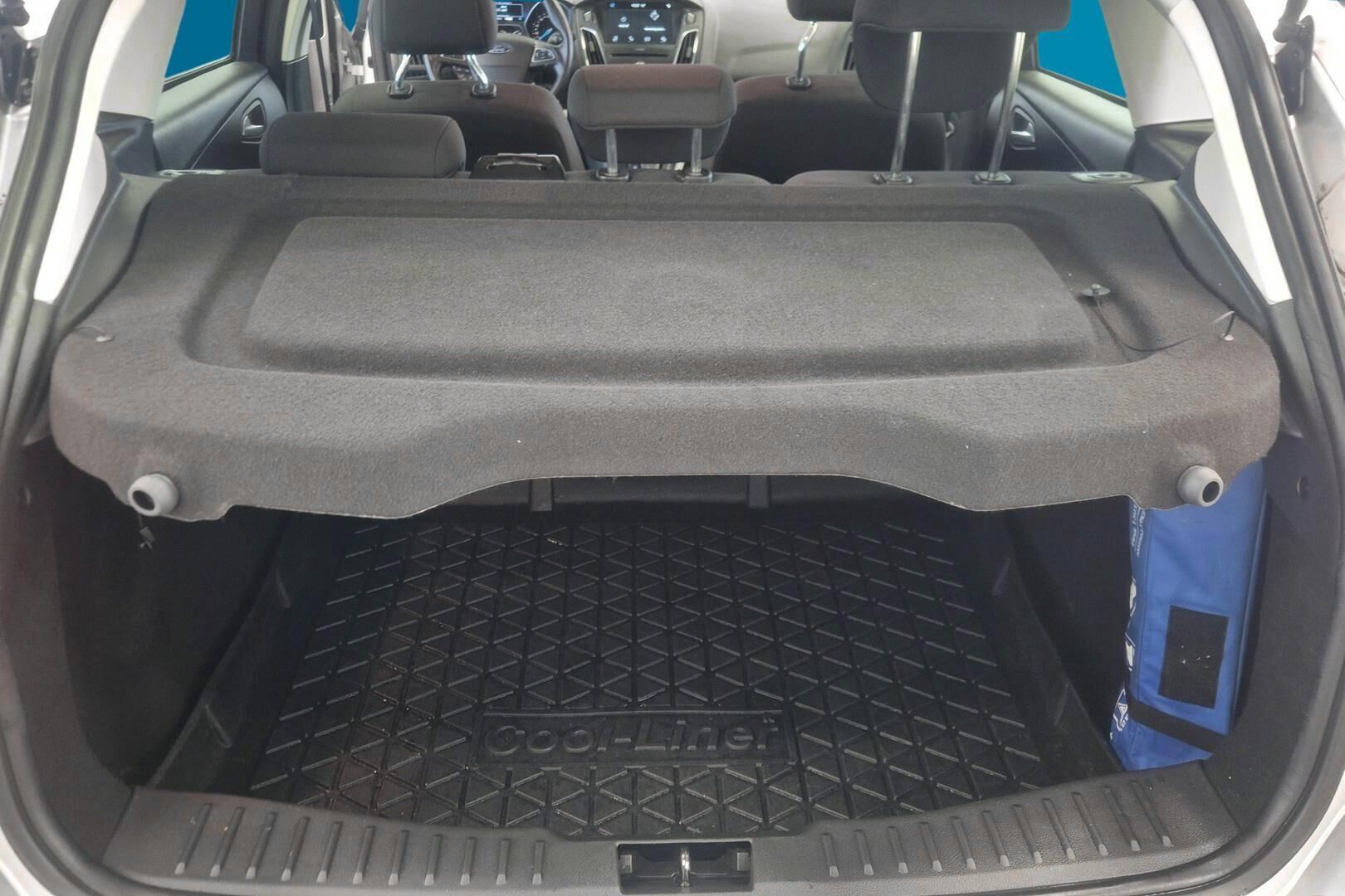 Ford Focus iso kuva 12