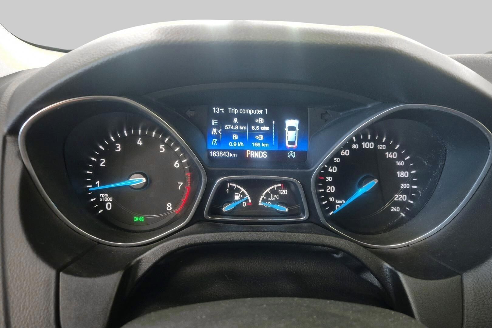 Ford Focus iso kuva 14