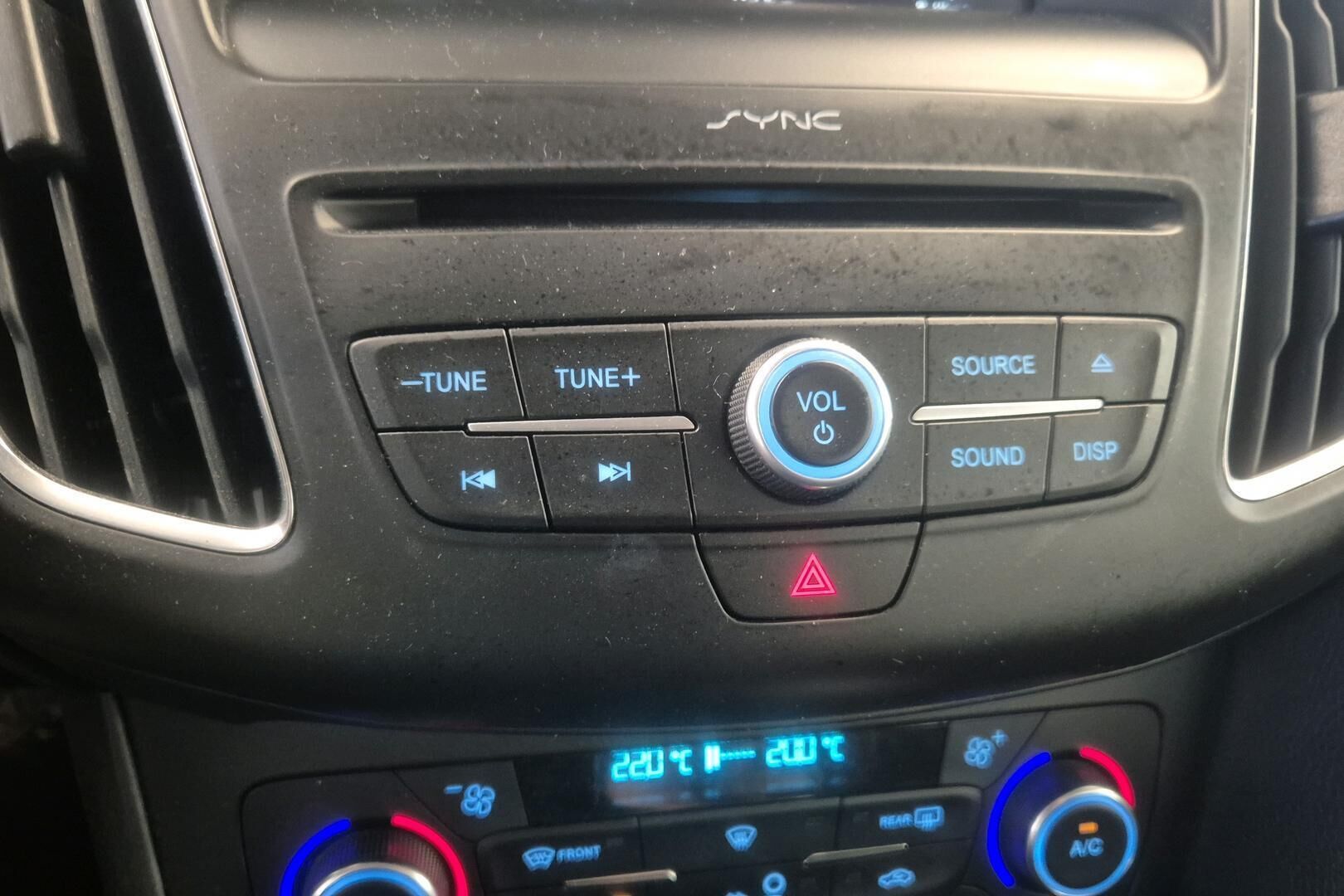 Ford Focus iso kuva 16