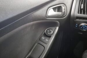 Ford Focus esikatselu 24