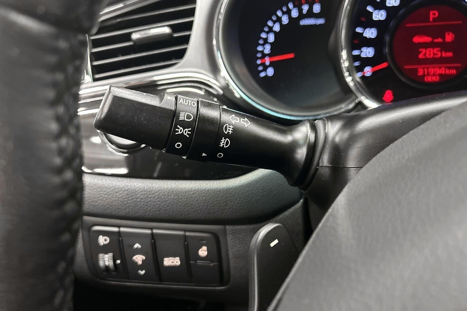 Kia cee'd iso kuva 22