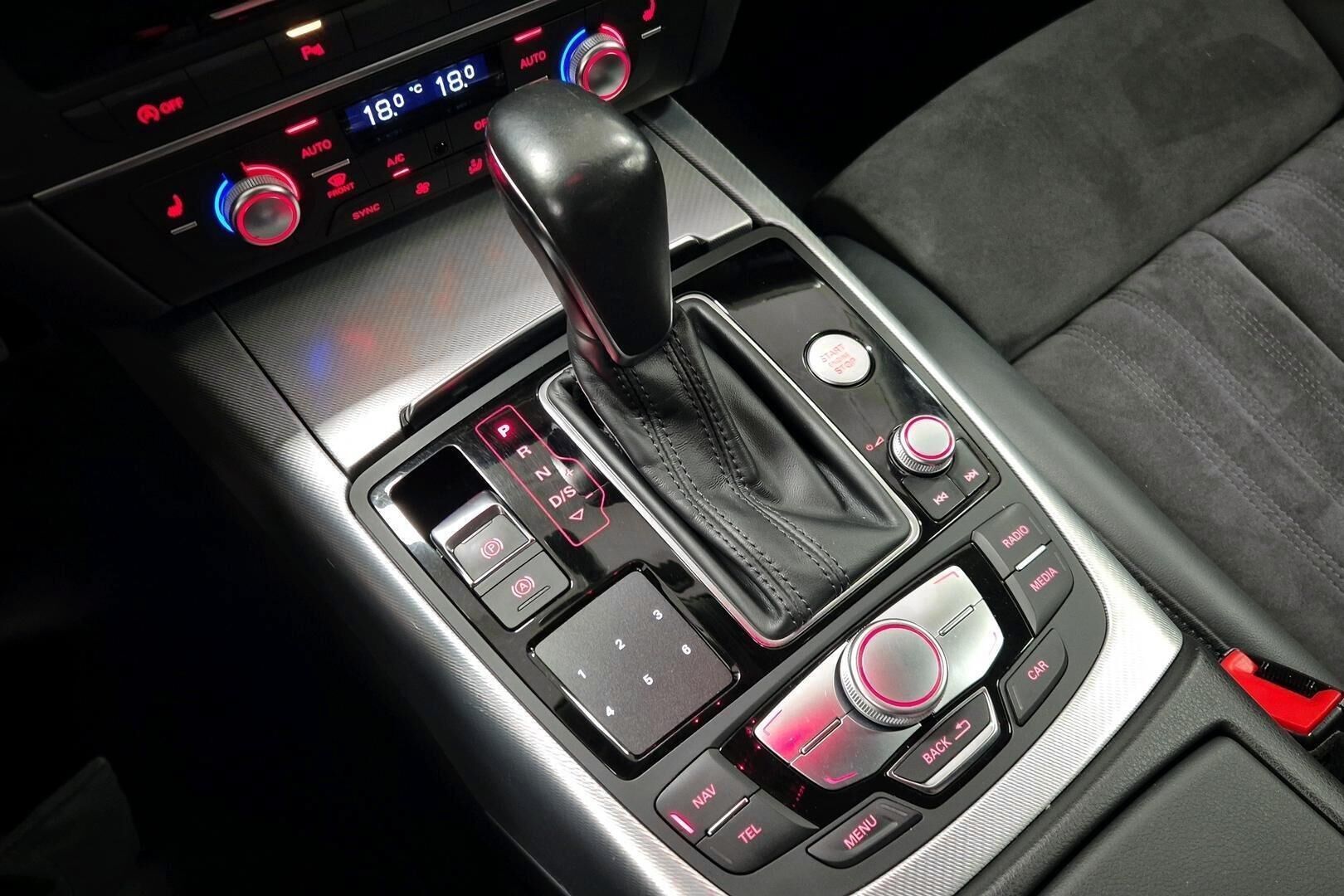 Audi A6 iso kuva 22