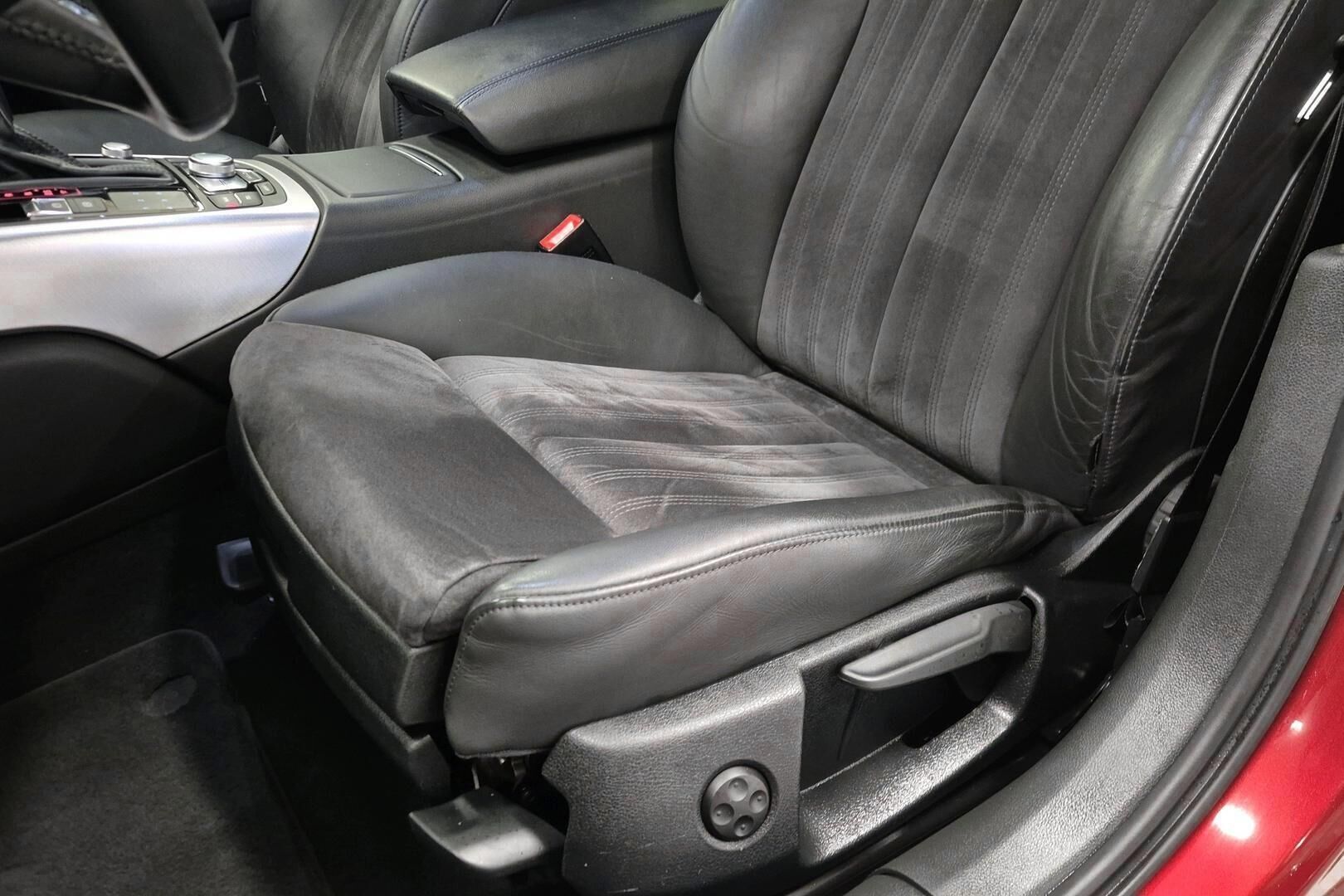 Audi A6 iso kuva 16